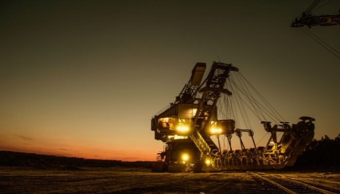 Top Six Reasons to Use Underground Mining Technology