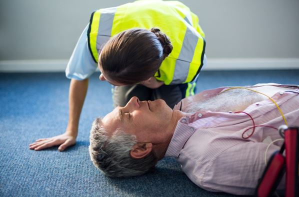 The Benefits of Taking a CPR and First Aid Training Course