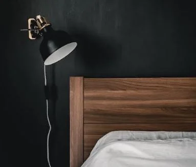 Oyster-wall-lamp