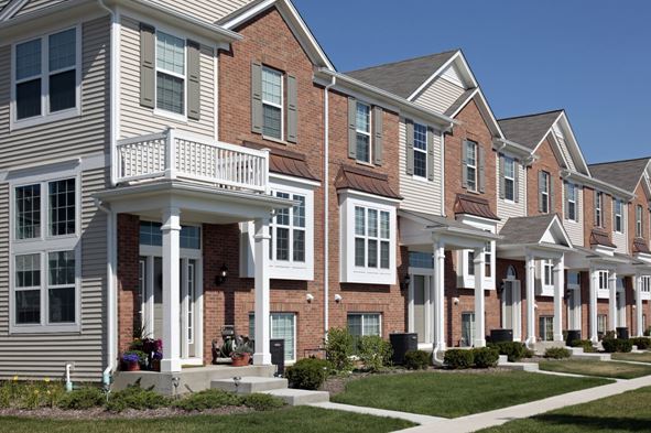 The Pros and Cons of Living in a Townhouse Complex