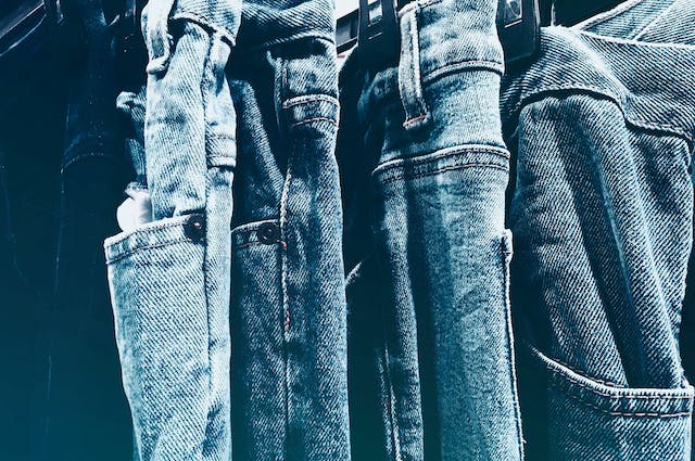 Wide-Leg-Jeans