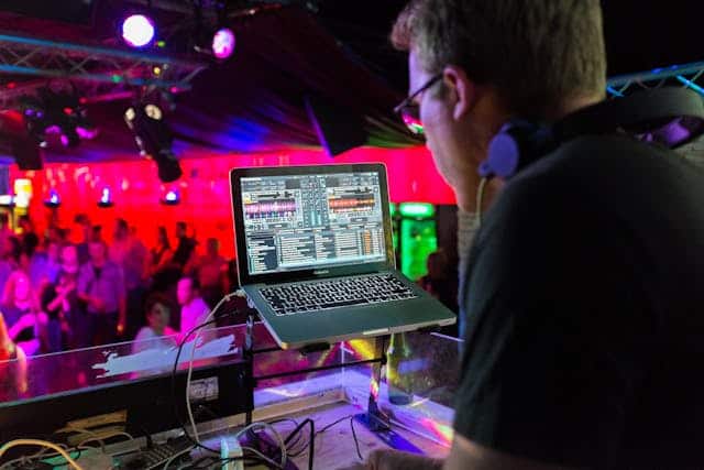 DJ-Headphones