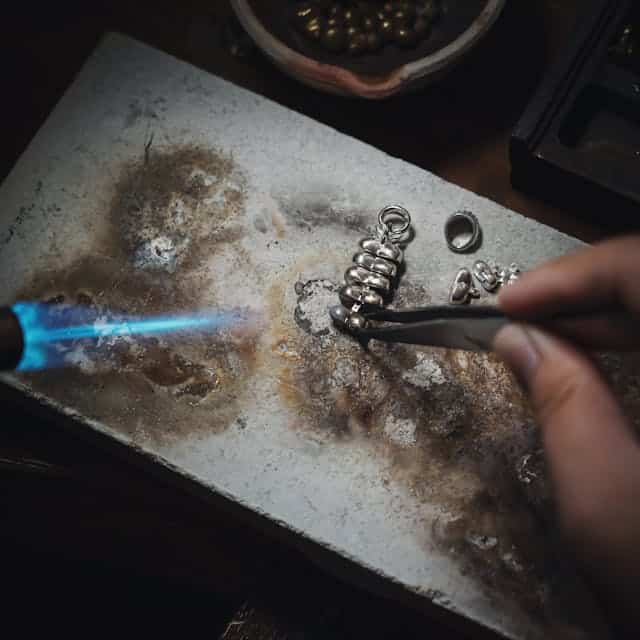 Clean-Silver-Jewelry
